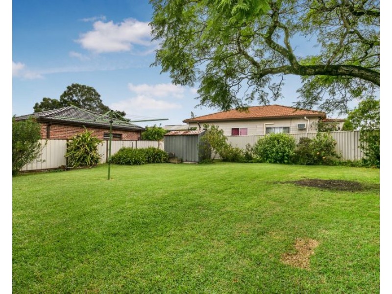 39 Cecil Street, Guildford NSW 2161