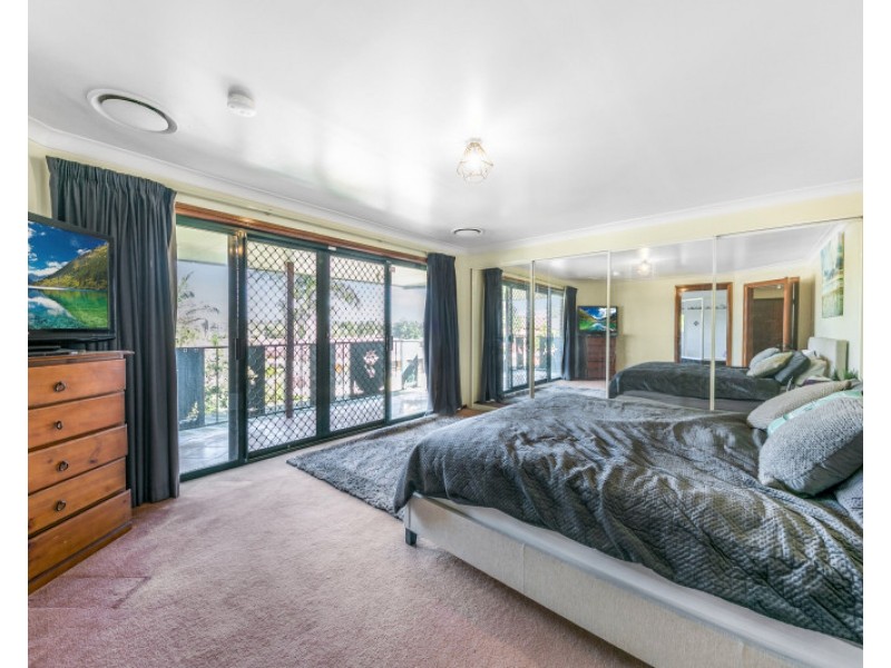 28 Falcon Crescent, Claremont Meadows NSW 2747