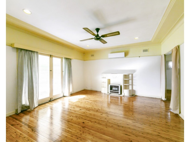 60 Alexandra Avenue, Westmead NSW 2145