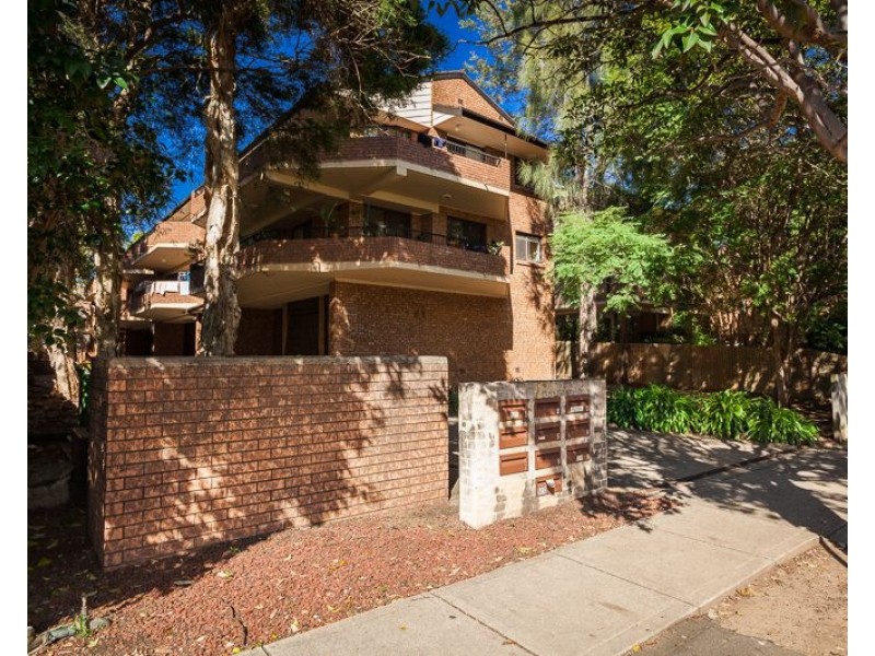 9/211 Hawkesbury Rd, Westmead NSW 2145