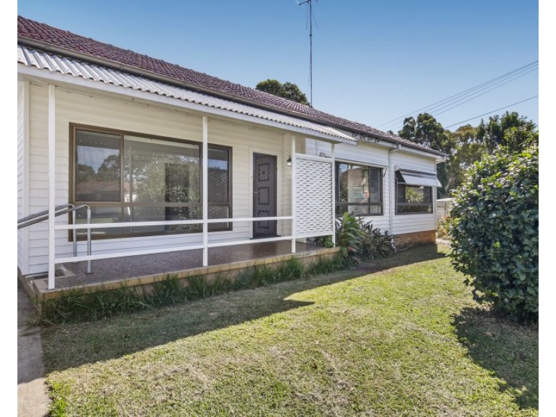12 French Avenue, Toongabbie NSW 2146