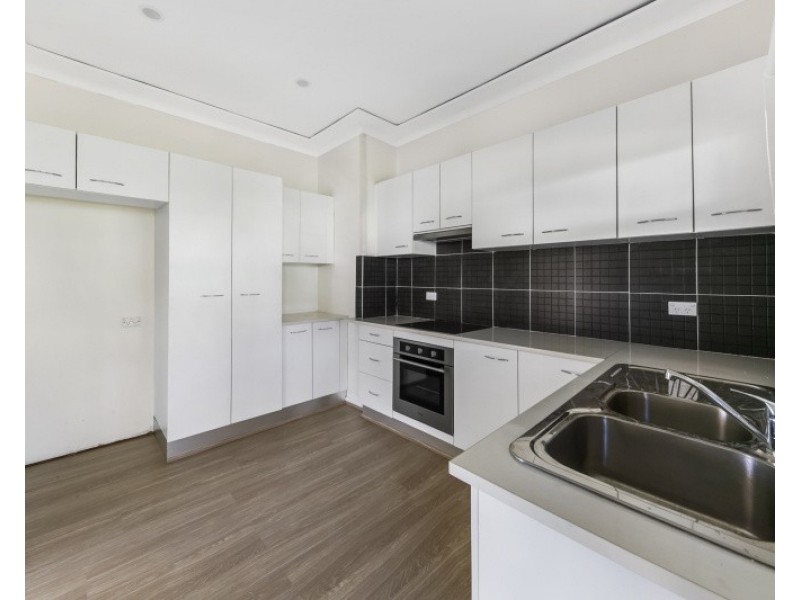 2 Bryson Street, Toongabbie NSW 2146