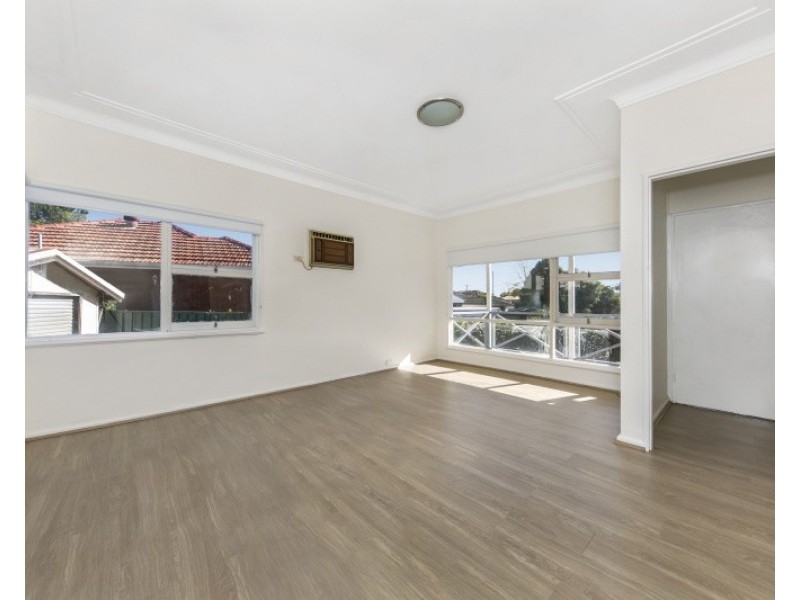 2 Bryson Street, Toongabbie NSW 2146