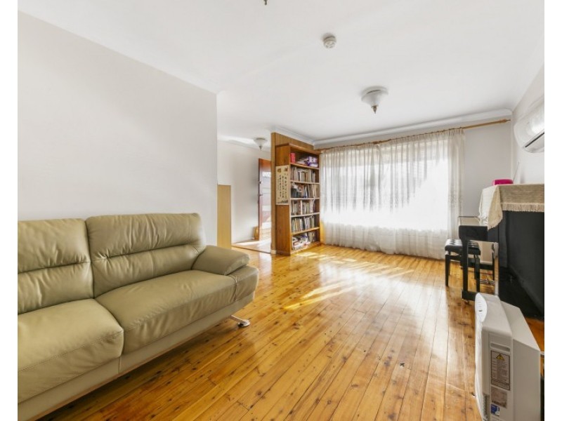 25 Macleay St, Greystanes NSW 2145