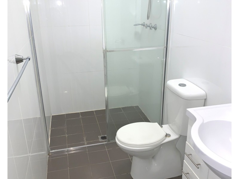 2/40 Earl St, Merrylands NSW 2160