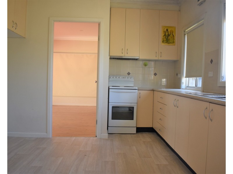 127 Girraween Rd, Girraween NSW 2145