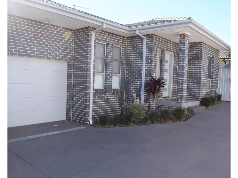 51C Girraween Rd, Girraween NSW 2145