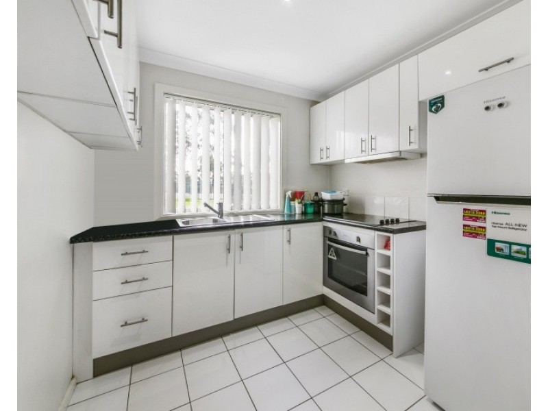 83a Binalong Road, Pendle Hill NSW 2145