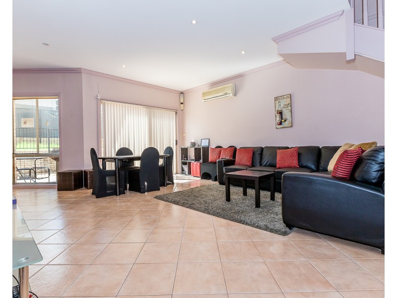 53 Cooma Rd, Greystanes NSW 2145