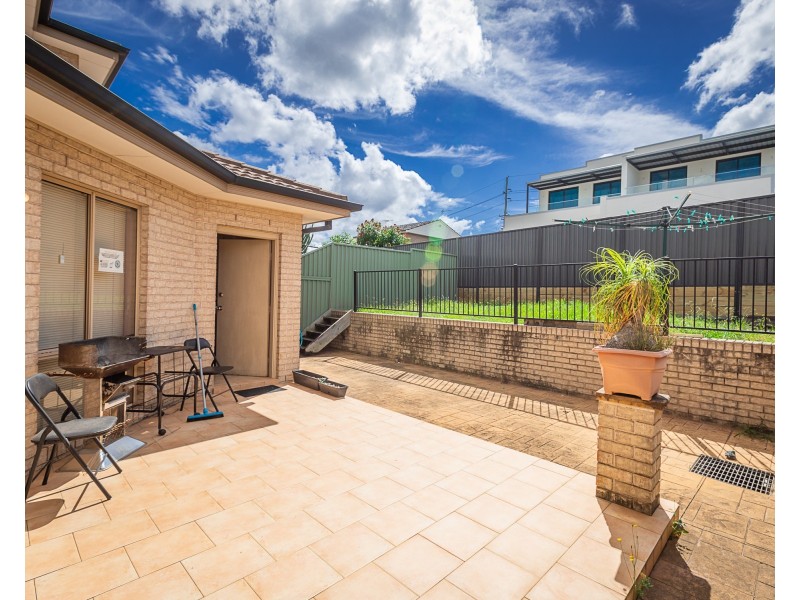 53 Cooma Rd, Greystanes NSW 2145