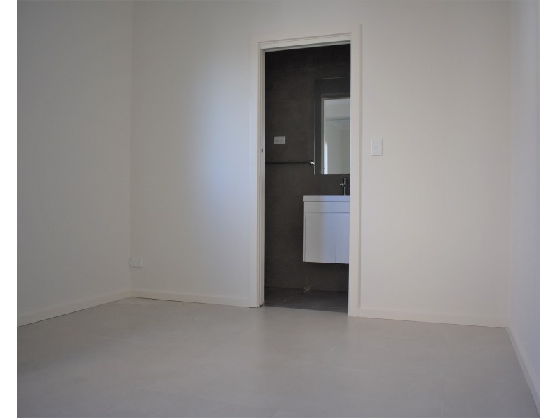 10/129-133 Dunmore St, Wentworthville NSW 2145