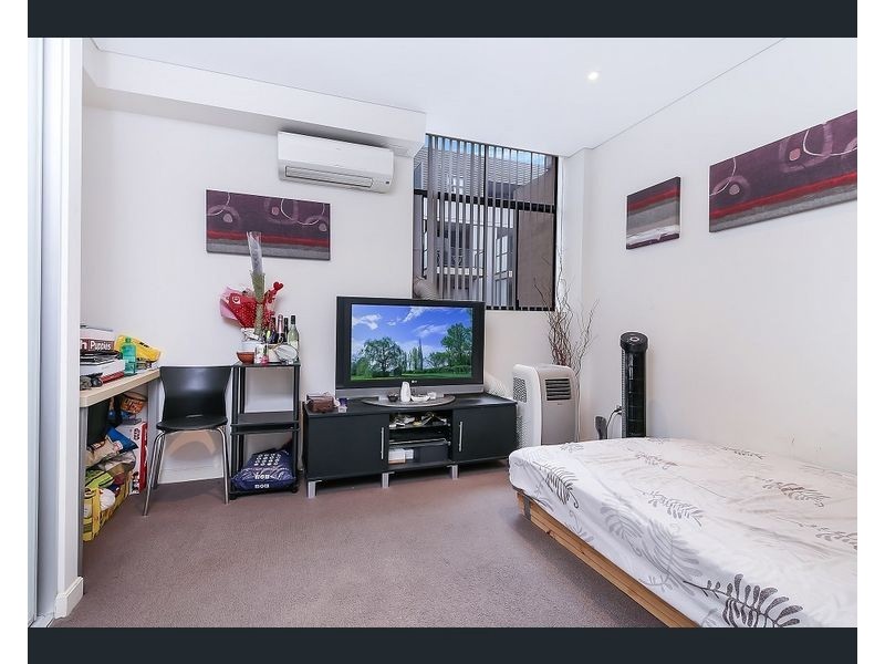 69A/88 James Ruse Drive, Rosehill NSW 2142