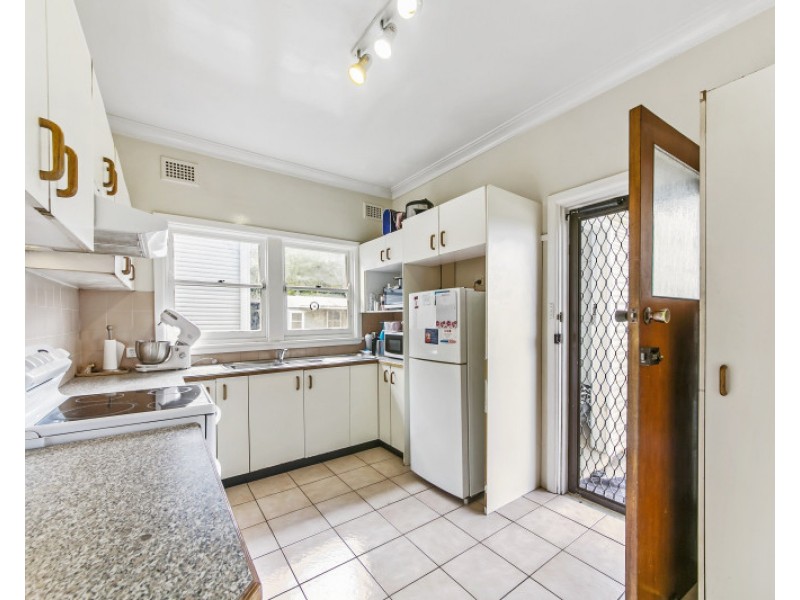 15 Yarbon St, Wentworthville NSW 2145