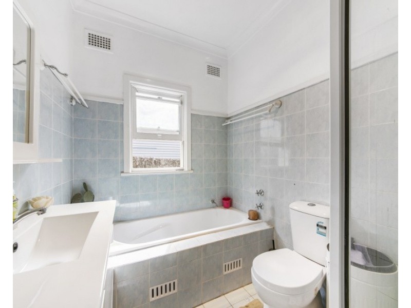 15 Yarbon St, Wentworthville NSW 2145