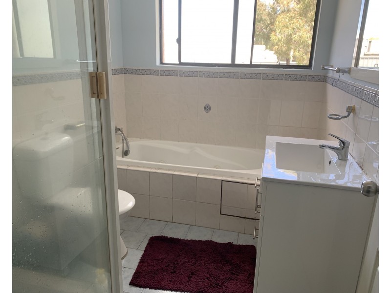 28/62 Fullagar Road, Wentworthville NSW 2145