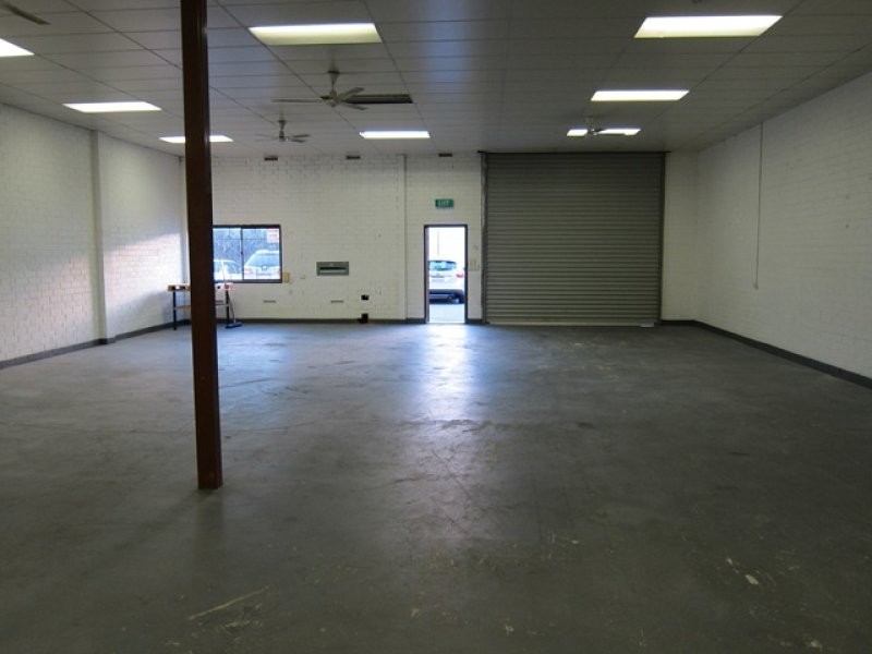 2/27 Truganina Road, Malaga WA 6090