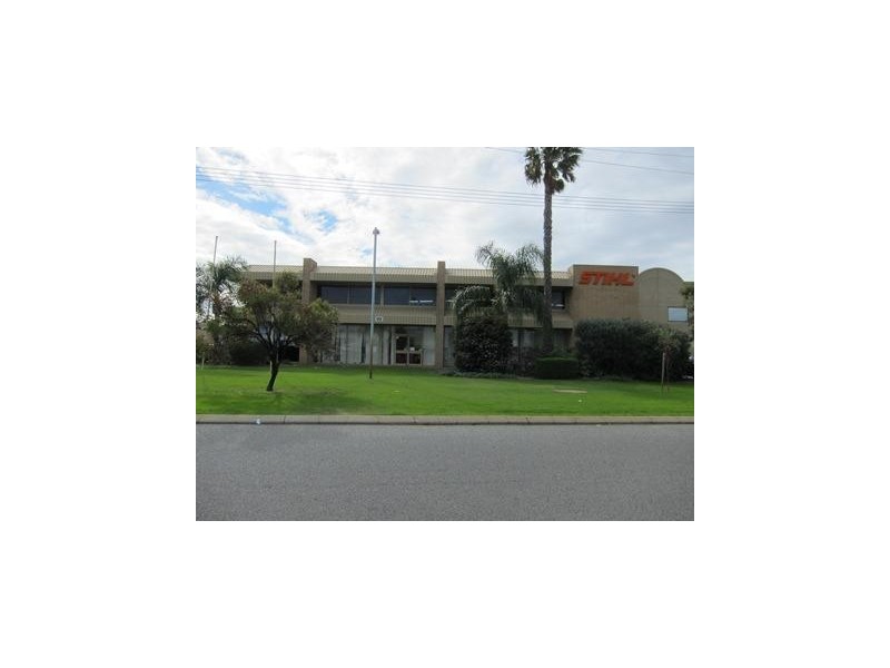 92 Irvine Drive, Malaga WA 6090