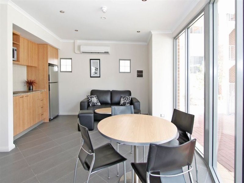 11/49 Sixth Avenue, Maylands WA 6051