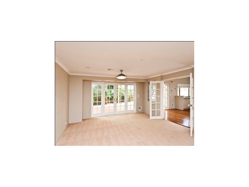 87 Lakevalley Drive, Edgewater WA 6027