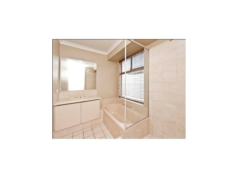 87 Lakevalley Drive, Edgewater WA 6027