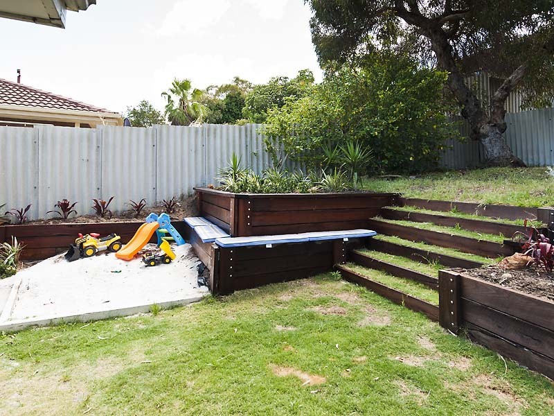 24 Alexander Road, Padbury WA 6025