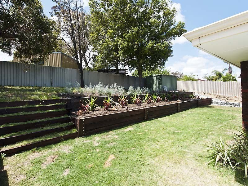 24 Alexander Road, Padbury WA 6025