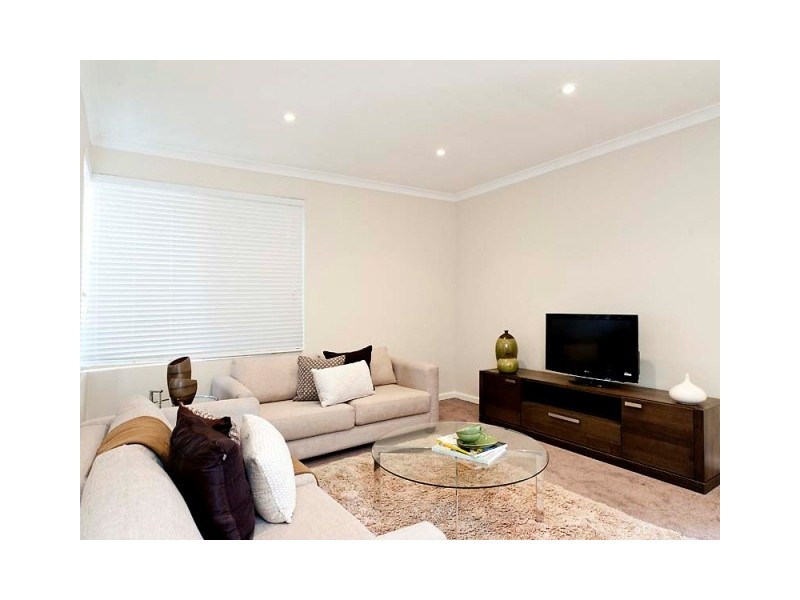 361 Summerlakes Parade, Ballajura WA 6066