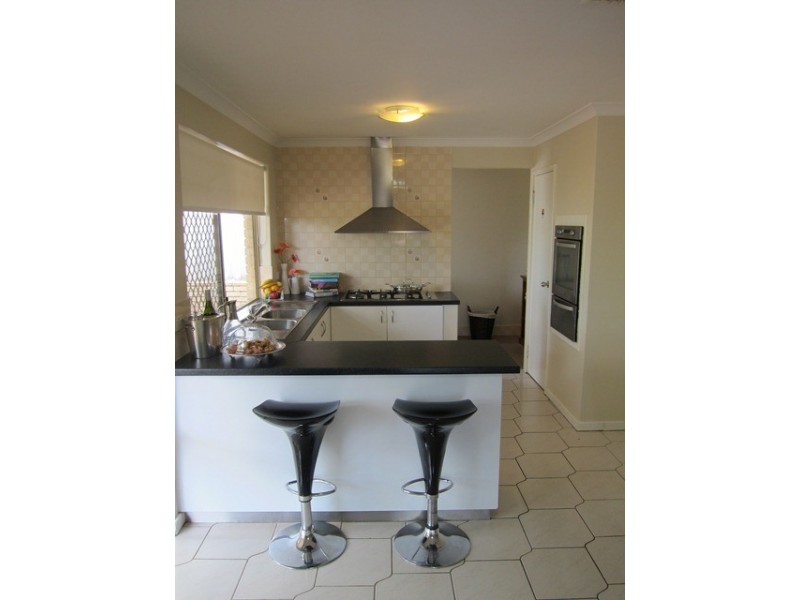 361 Summerlakes Parade, Ballajura WA 6066