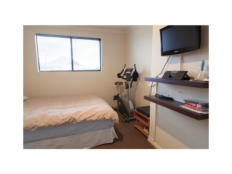 38 Heliconia Turn, Stirling WA 6021