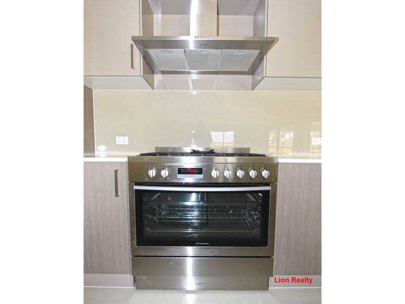 7 Knightsbridge Street, Oxley QLD 4075