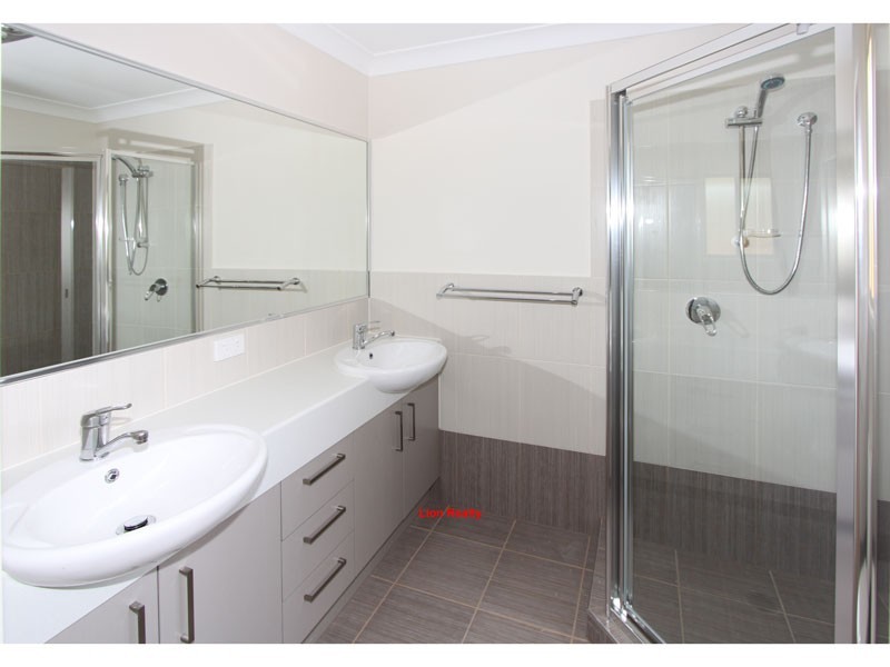 7 Knightsbridge Street, Oxley QLD 4075