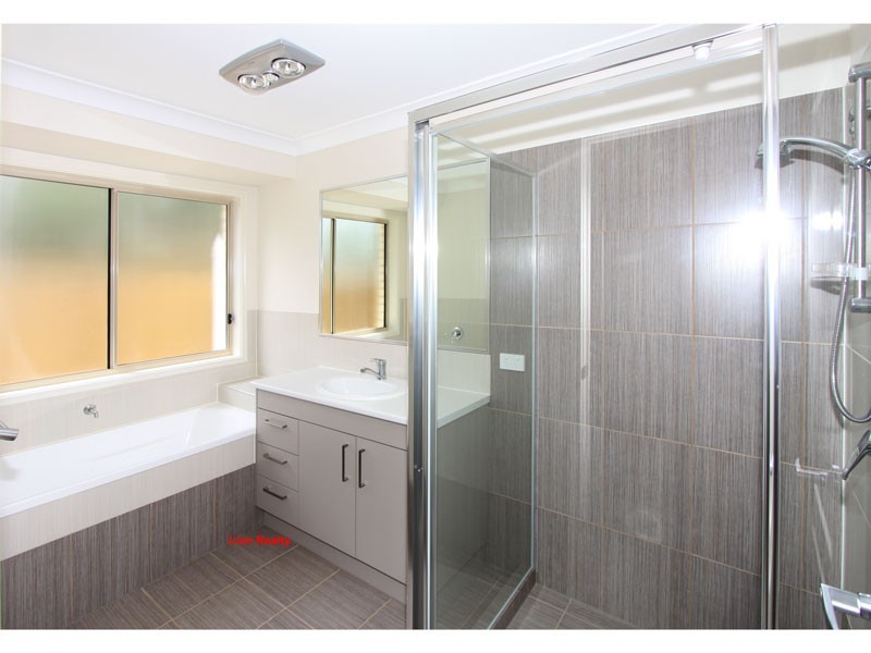 7 Knightsbridge Street, Oxley QLD 4075