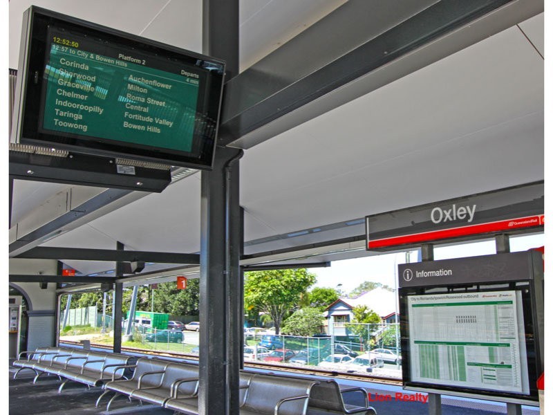Oxley QLD 4075