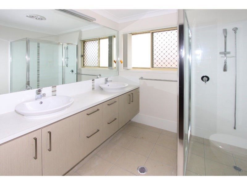 13 Emerson Close, Durack QLD 4077