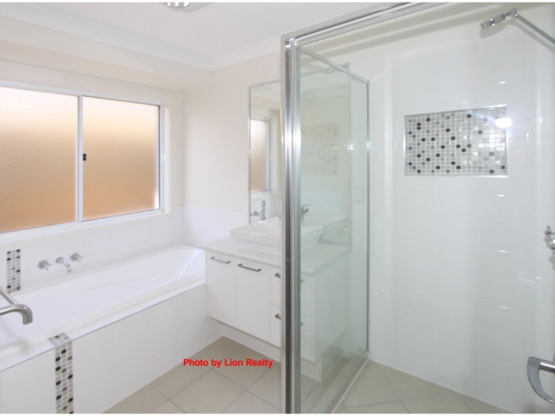 7 Adeline Close, Durack QLD 4077