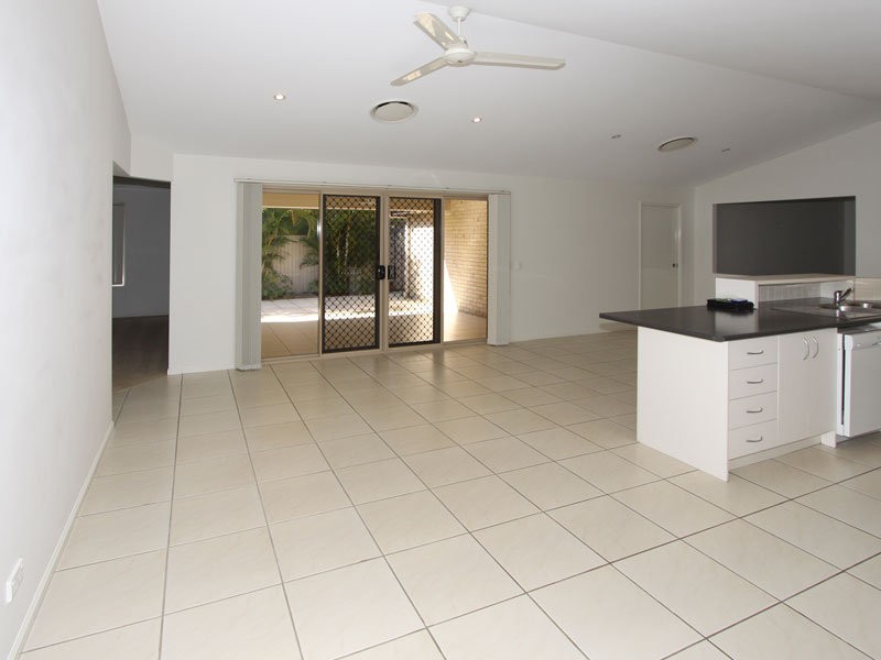 14 Nullarbor Circuit, Forest Lake QLD 4078