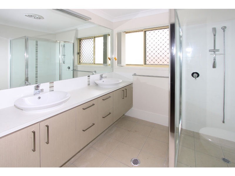 13 Emerson Close, Durack QLD 4077