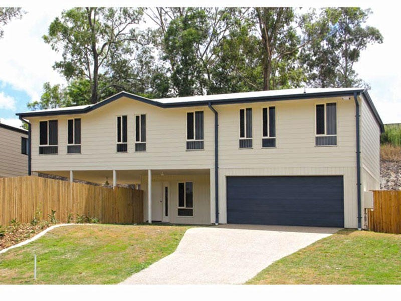 Blackstone QLD 4304