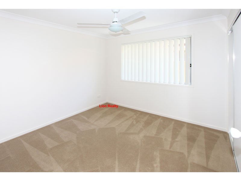 Oxley QLD 4075