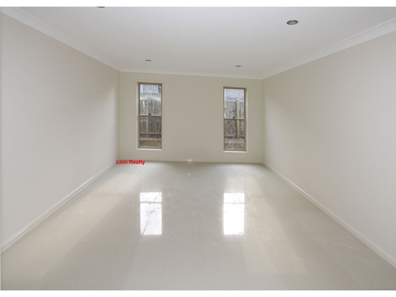 64 Fred Pham Crescent, Doolandella QLD 4077