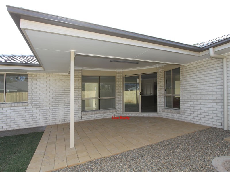 64 Fred Pham Crescent, Doolandella QLD 4077