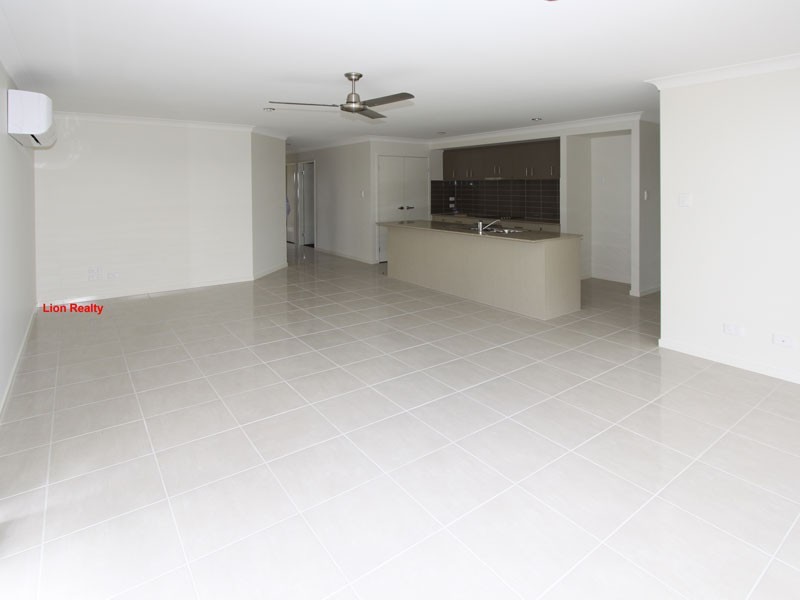 10 Faustina Close, Augustine Heights QLD 4300