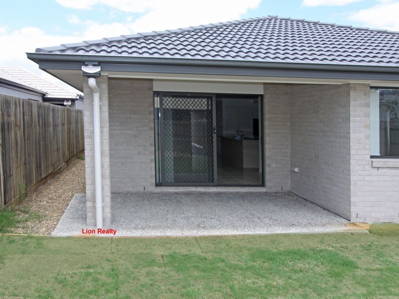 10 Faustina Close, Augustine Heights QLD 4300