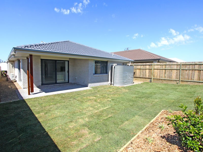 10 Faustina Close, Augustine Heights QLD 4300