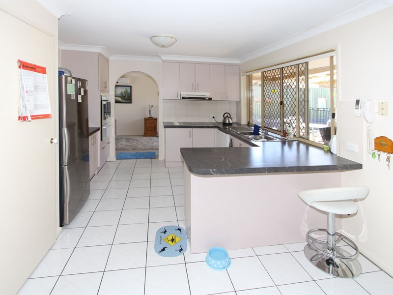 122 Riverhills Road, Middle Park QLD 4074