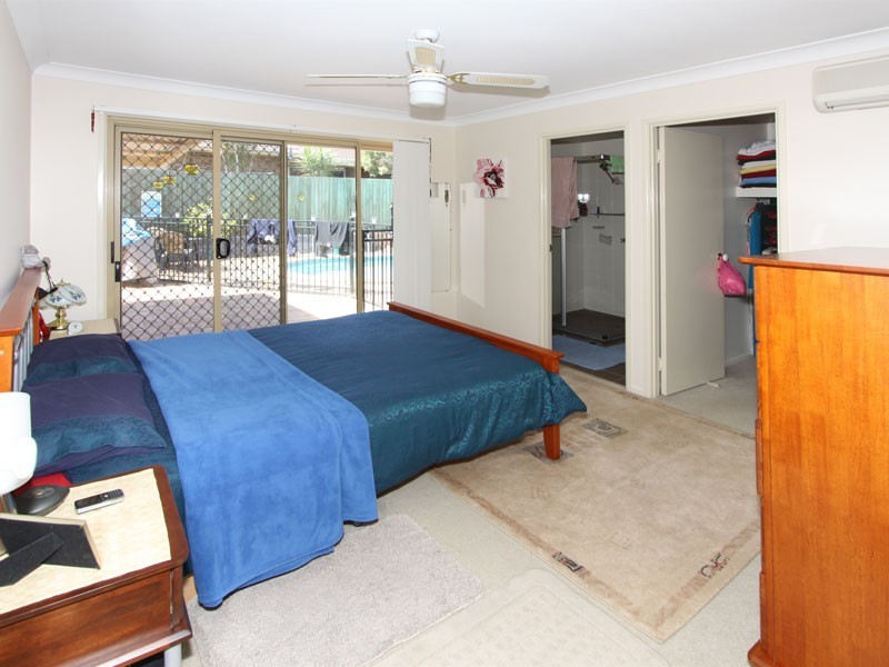 122 Riverhills Road, Middle Park QLD 4074