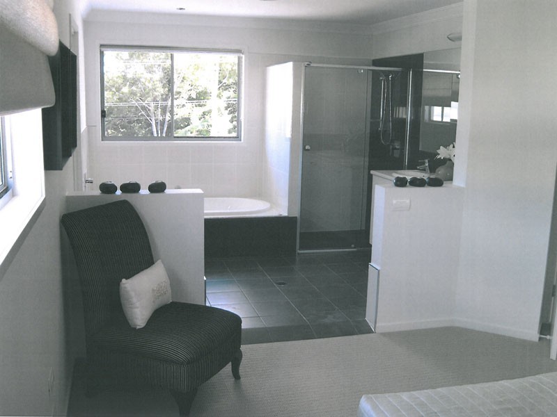 94 John Markwell, Daisy Hill QLD 4127