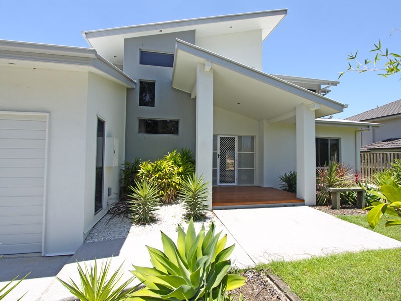 94 John Markwell Parade, Daisy Hill QLD 4127
