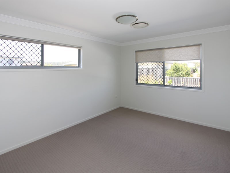 94 John Markwell Parade, Daisy Hill QLD 4127
