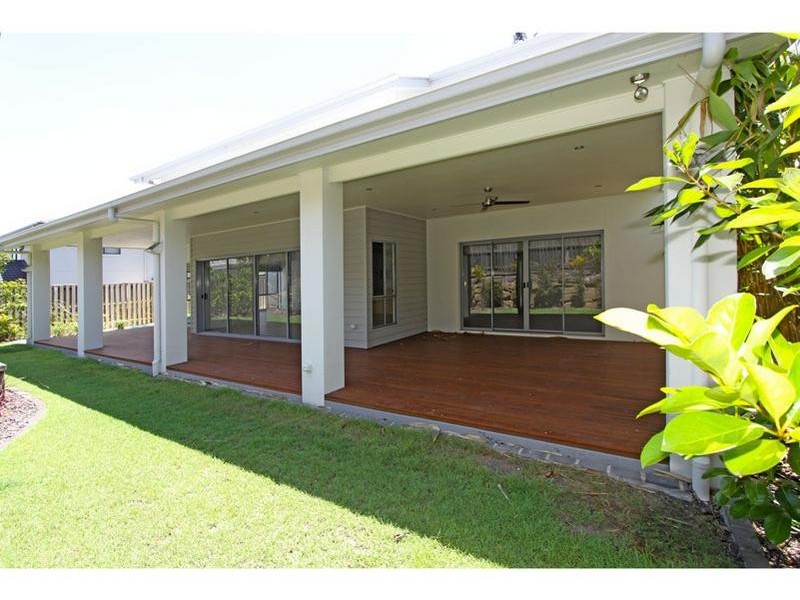94 John Markwell Parade, Daisy Hill QLD 4127